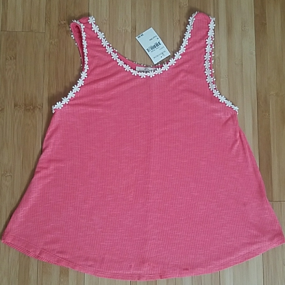 Elodie Swingy Coral Ribbed Tank with Daisy Trim